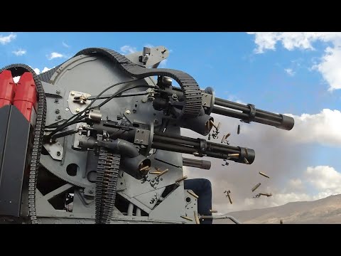 Vidéo: Mitrailleuse à plusieurs canons M134 