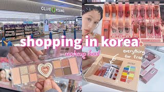 shopping in korea vlog 🇰🇷 skincare & makeup haul 💄got a freebie box with tons of lip products