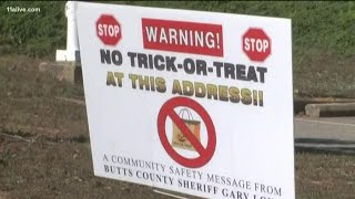 Sex offenders suing signs placed by Butts County sheriff