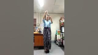 2 ways to wear Thai Sarong by KrooYuHoo