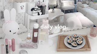 daily vlog.✩｡ calm and cozy days, in the city, k-beauty, cute cafes, miffy + sanrio, shopping