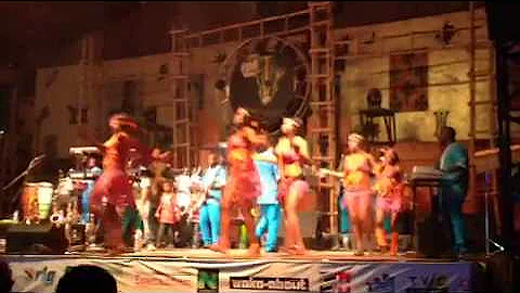 FEMI KUTI PERFORMING NO PLACE FOR MY DREAM