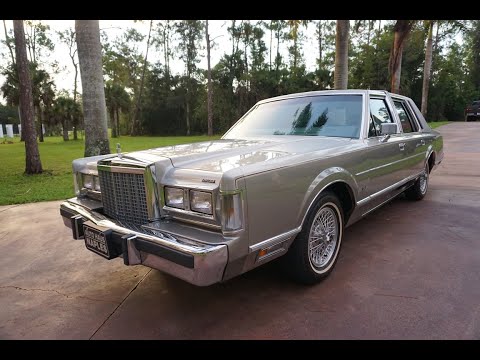 This Early Cartier Edition Lincoln Town Car Was the Beginning of a Panther Platform Legend