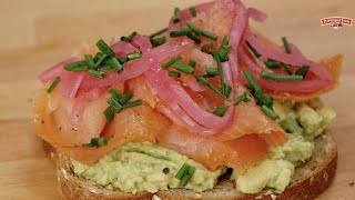 Quick & Easy Smashed Avocado Toast with Smoked Salmon Recipe