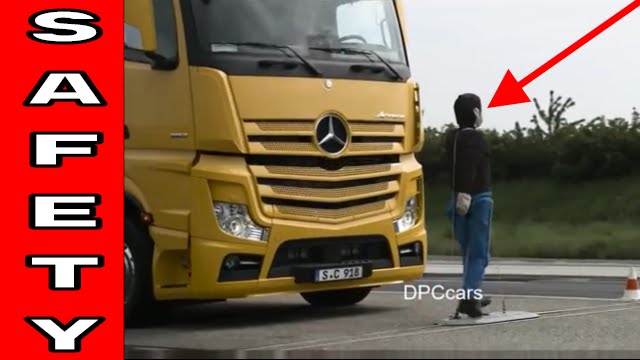 2017 Mercedes Benz Trucks Safety Demonstration