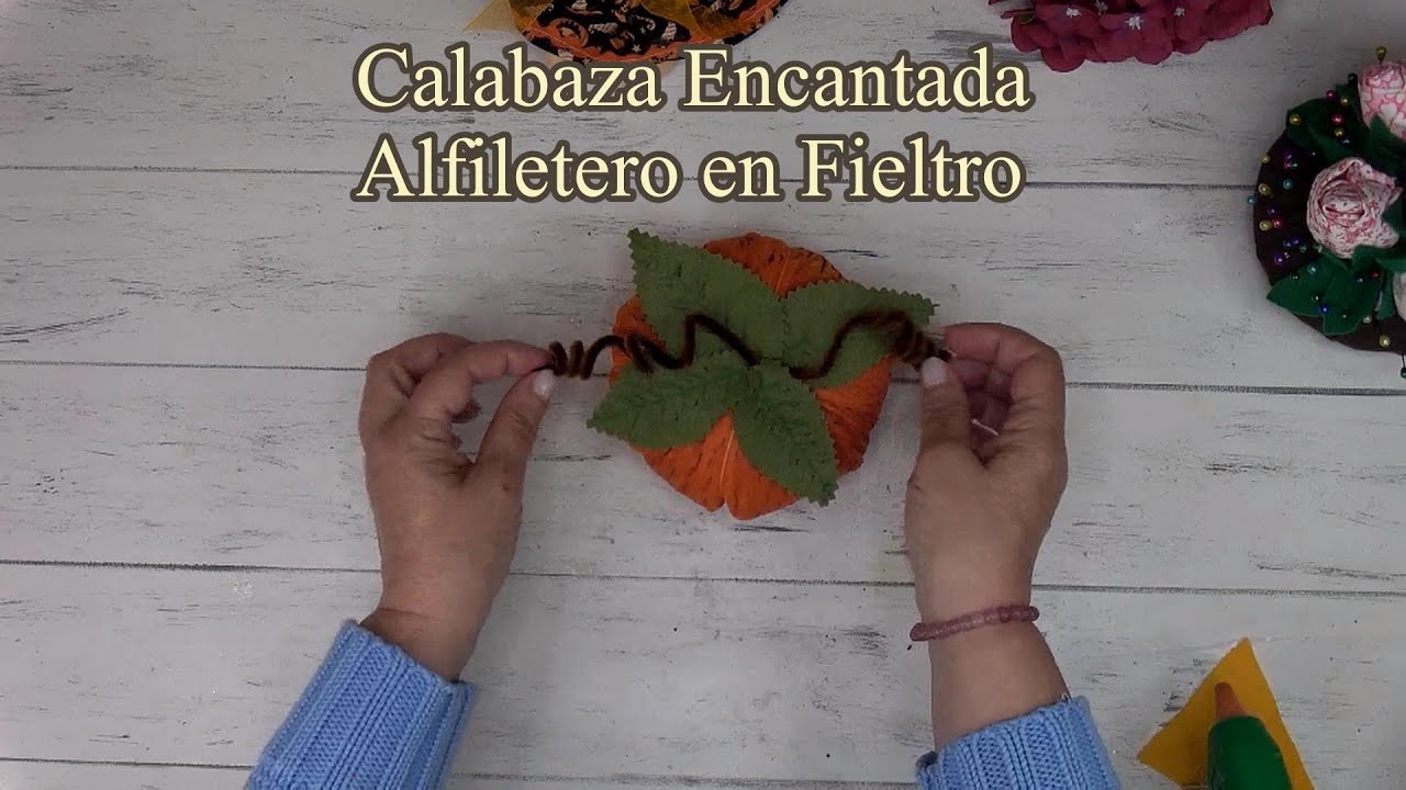 Haz tú misma la Calabaza Encantada de Fieltro Alfiletero para Muñeca Brujita