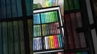 Mont Marte Extra Soft Oil Pastels Premium 120pc for drawing and mixed media art
