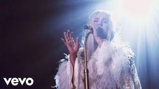 Kesha - Praying (Live From Honda Stage At Hollywood Palladium)