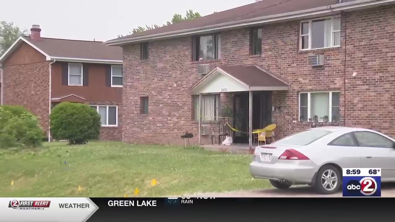 Crime scene tape at Fox Crossing apartment building - YouTube