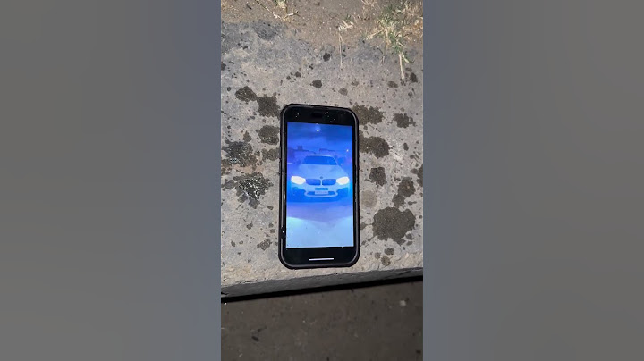 This Guy Spilled Water on His Phone 💦