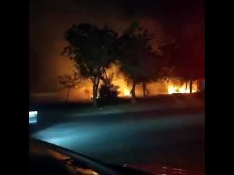 آتش سوزی بین جاده أحواز - المحمره و نیز الاحواز اشغالی شهرستان رامز!