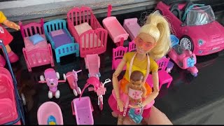 Barbie Oyunları. Barbie Niloyanın Bebek Mağazasından Alışveriş Yapıyor. Barbie Türkçe İzle.