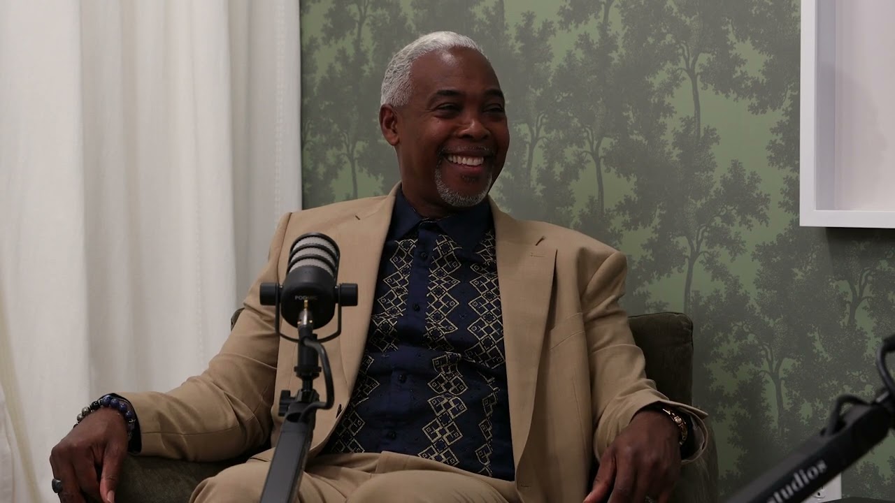 Gabriel Pinto Podcast ep. 6 - with Bishop Dale Bronner of @woffamily Church