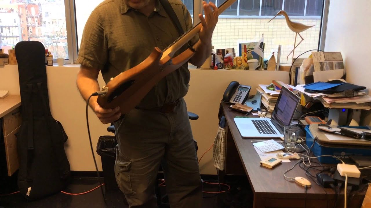 Washburn basses JJ War Episode III