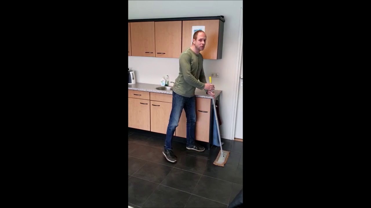 HondWeerInBalans: Dweilen met de kraan open - YouTube