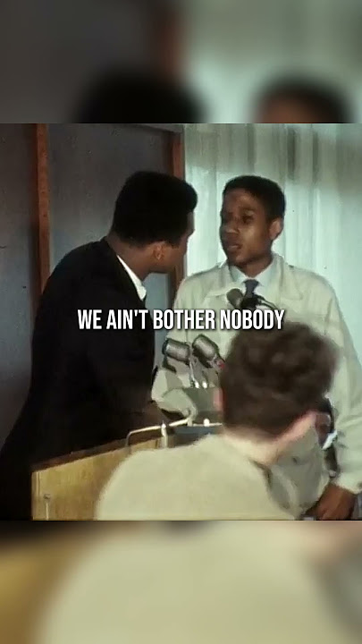 Muhammad Ali got Scared by College Kids.