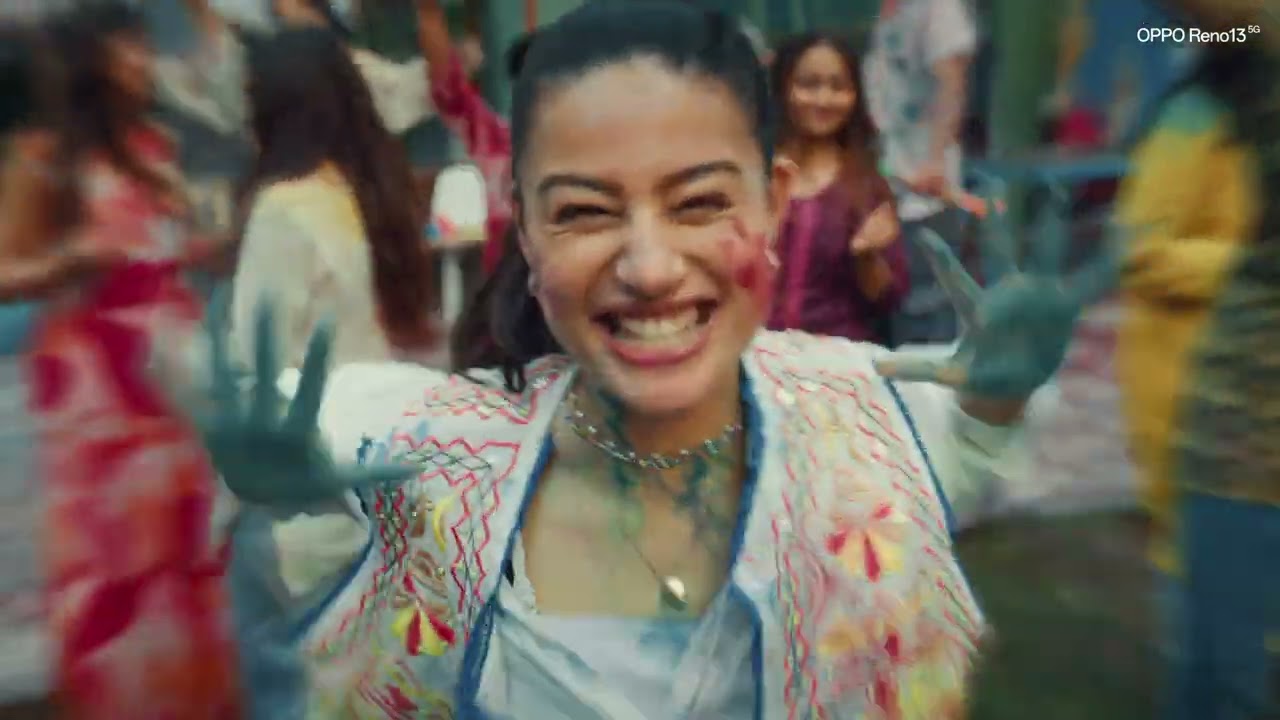 Celebrate Holi with OPPO Reno13 5G | Sky Blue Edition
