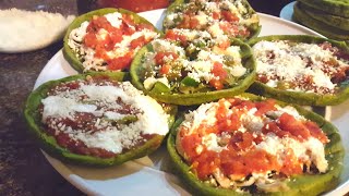 SOPES O PICADITAS CON MASA DE ESPINACAS