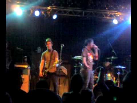far from finished - the bastard way ( live in florence )