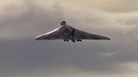 XH558 Vulcan @ Rhyl Airshow