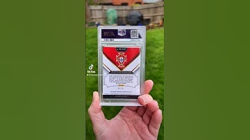 Rate my rarest soccer card from 1-10! SIUUU!