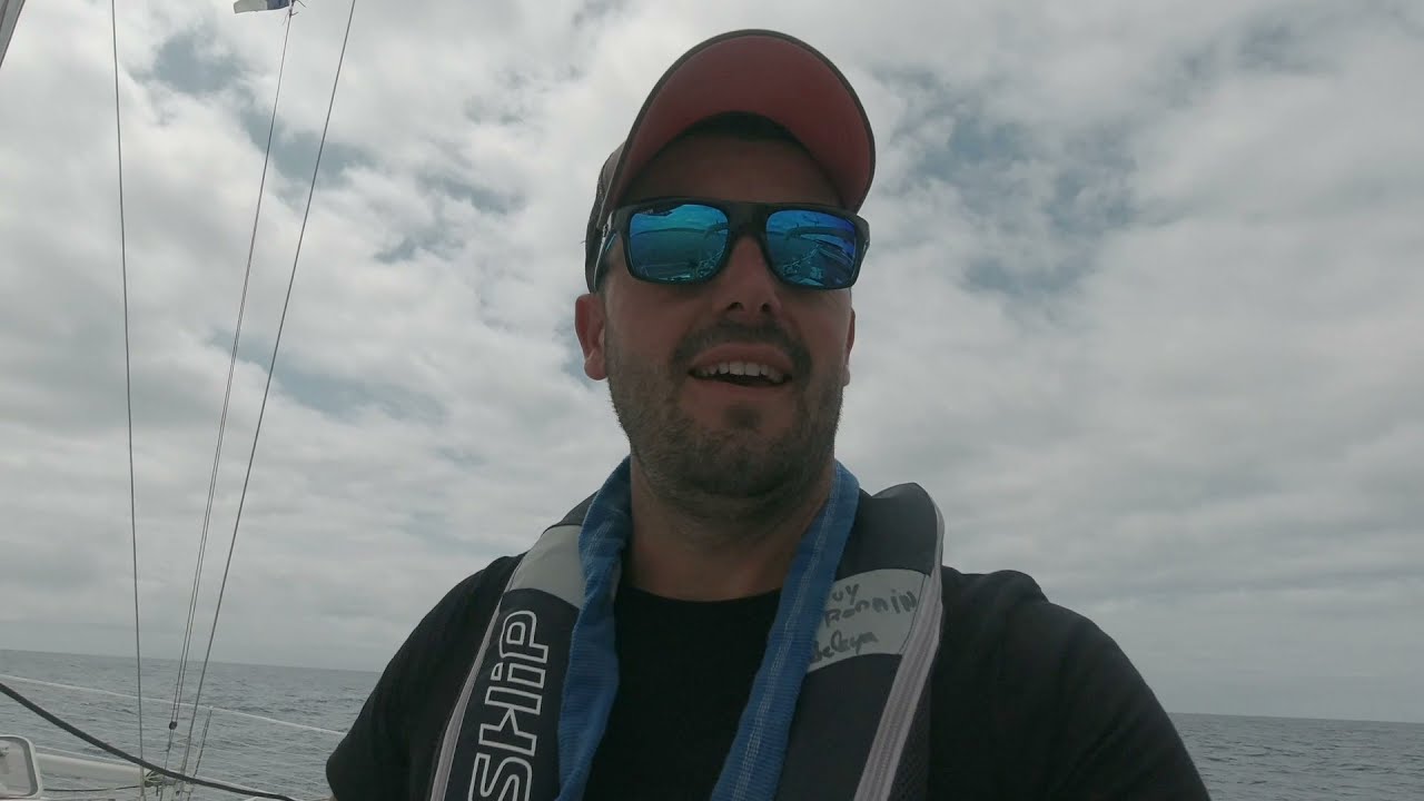 #50 De Terceira, aux Sables d'Olonne en solitaire 🐬😊⛵️ (Partie 1)