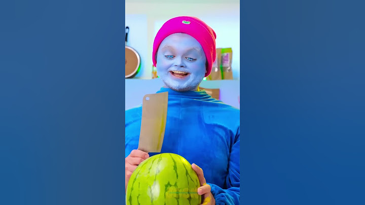 SNOWMAN'S WATERMELON SERVING SECRET! 🍉 #drolldudes #hacks