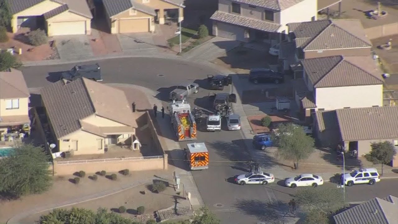 VIDEO: Police responded to a standoff in Phoenix