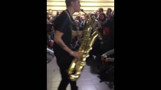TOO MANY ZOOZ "To The Top" - Métro de Rennes / 061214 - Trans Musicales de Rennes 2014