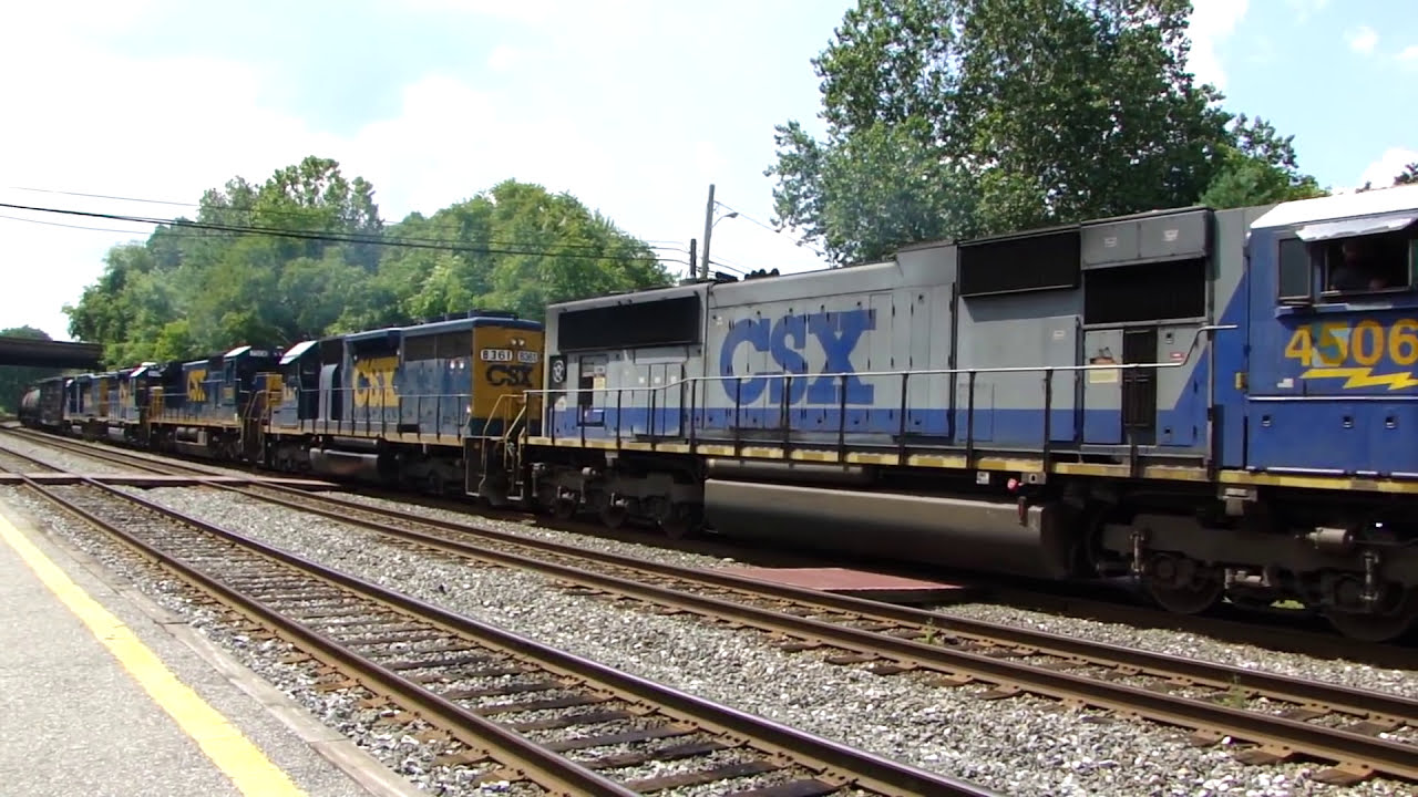 Lots of EMD Diesel Power in St Denis