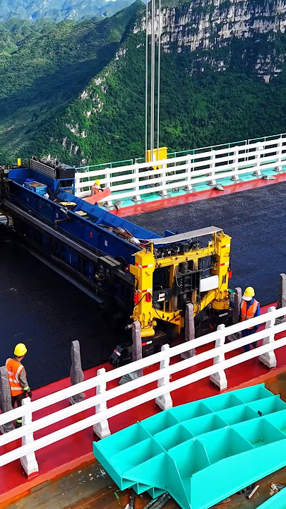 Huajiang Gorge is a key project from Liuzhi to Anlong in Guizhou.
