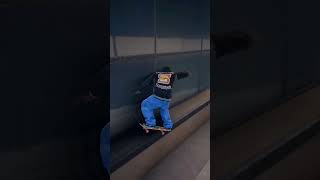 watch me farm free aura points by grinding these windows #shorts