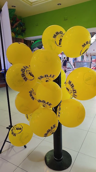 yellow balloon