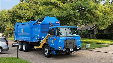 Autocar ACX Heil Durapack python on trash 46694