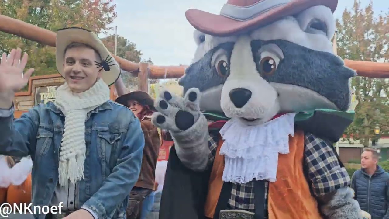 slagharen halloween parade 13-10-2024 copyright 