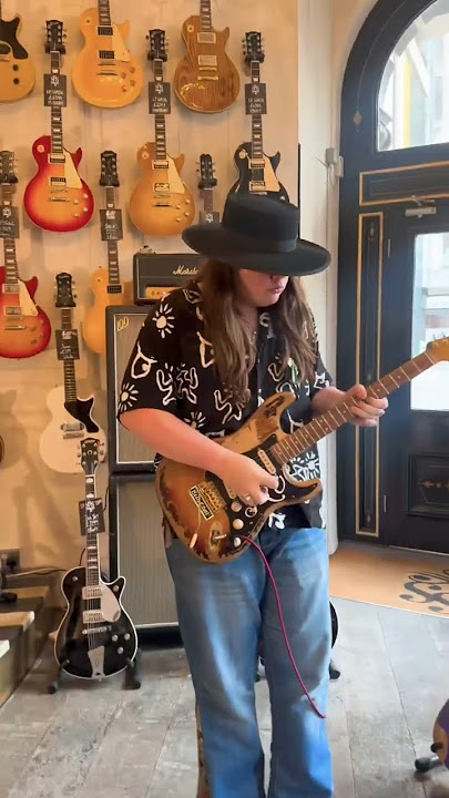 SRV’S SON!!! Rhys slaaaying⚡️⚡️ #blues #fender #stevierayvaughan #marshall #guitarcover #guitarsolo