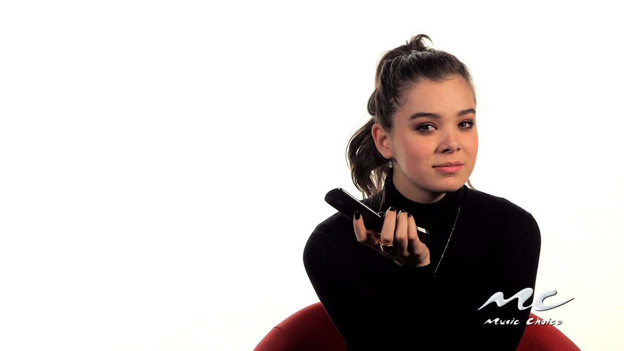 Hailee Steinfeld Flip Phone Fan Call YouTube