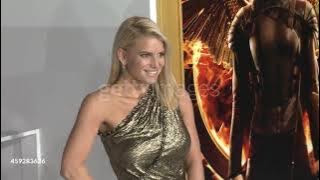 Jessica Simpson At The Hunger Games Mockingjay Part 1 Los Angeles Premiere 