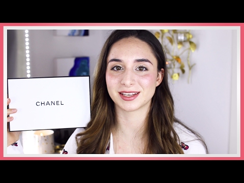 CAMÉLIA DE CHANEL Illuminating Powder: Review, Demo, Swatch 