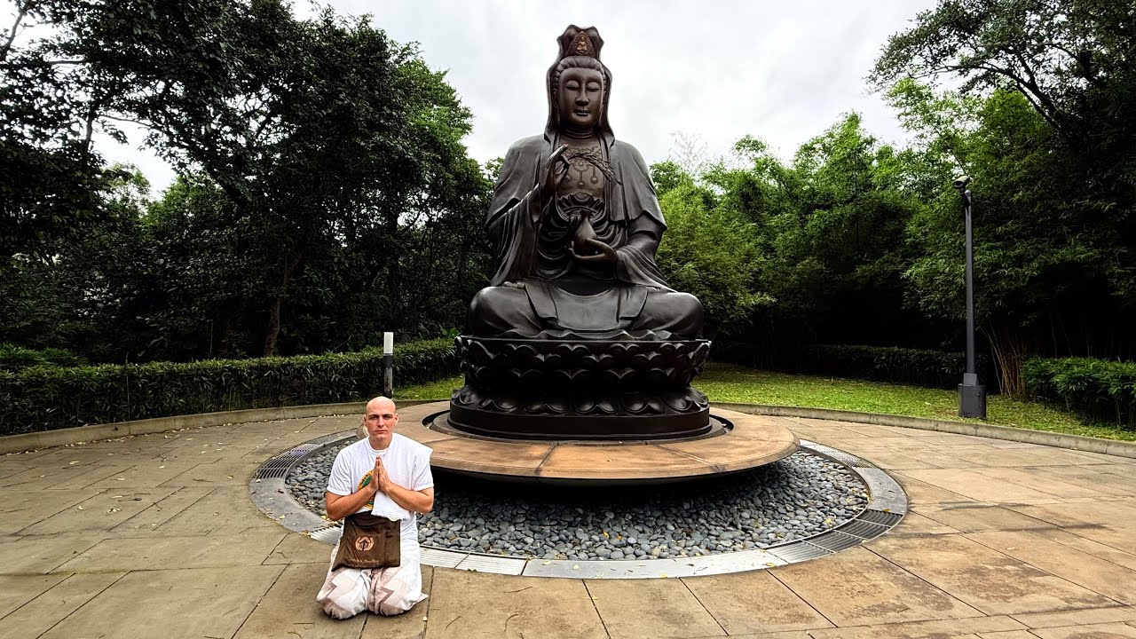 Visiting Dharma Drum Mountain Buddhist Monastery in Taiwan