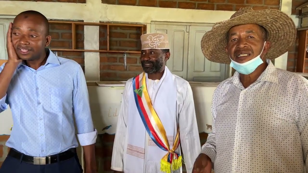 Comores Mohéli  Fomboni Aéroport Bandar Es Eslam / The Comoros Mwali Bandar Es Eslam airport