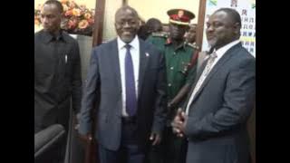 Rais Magufuli afanya ziara ya ghafla Wizara ya fedha Nov. 6, 2015
