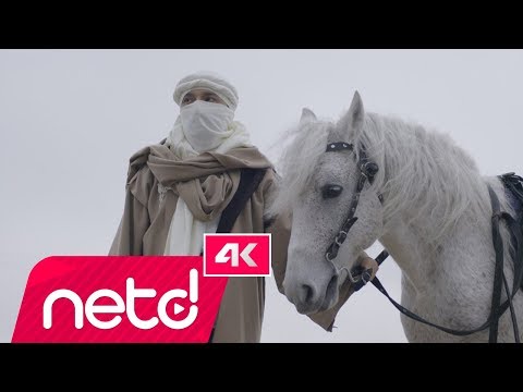 Mabel Matiz - Mendilimde Kırmızım Var feat. Sibel Gürsoy