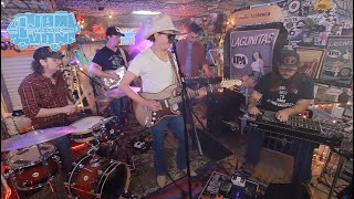 Video thumbnail of "MIKE & THE MOONPIES - "Might Be Wrong" (Live at JITV HQ in Los Angeles, CA 2018) #JAMINTHEVAN"