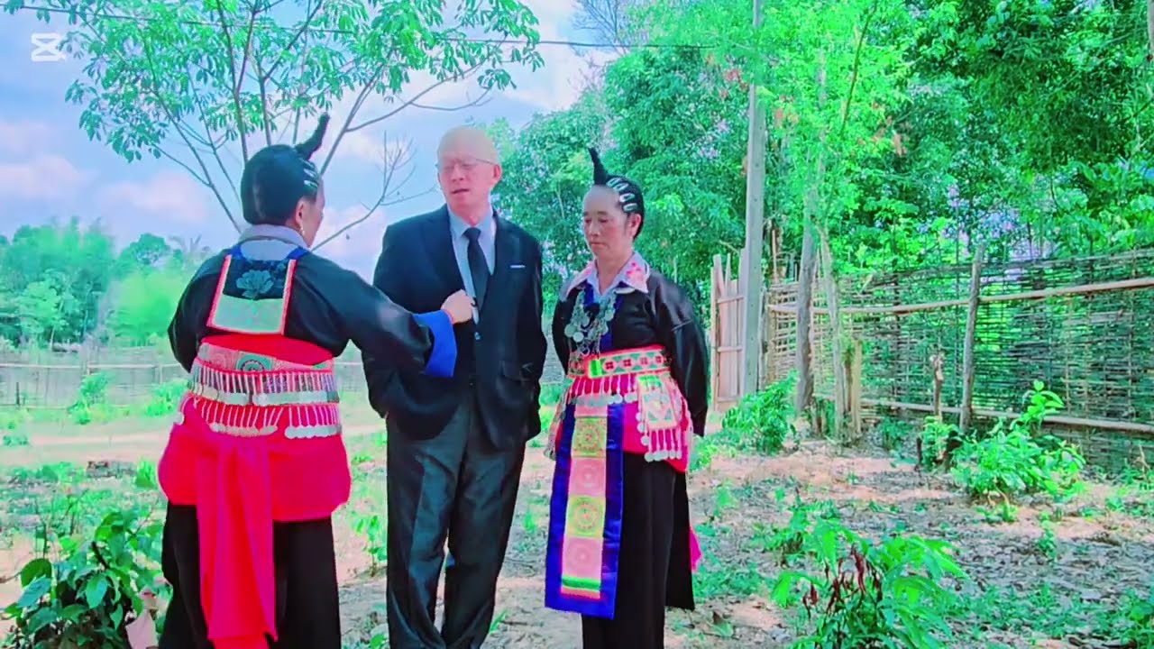 Kwv txhiaj hmoob qos suab hmoob toj siab maiv vaj suab qab zib ..tsab xyooj