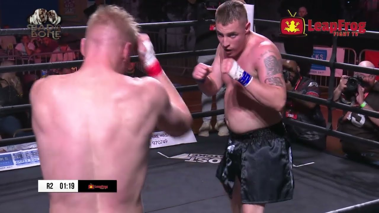 Горд Уоттс-лебедь против Бена Хэтчетта, BKB, злой до мозга костей, какая абсолютная война 11 нояб...