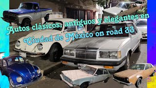 Autos clásicos, antiguos y elegantes en Ciudad de México on road 33