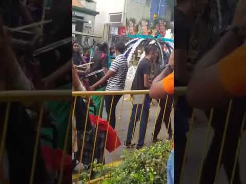 Video: Thaipusam-festivaali Malesiassa - Matador Network