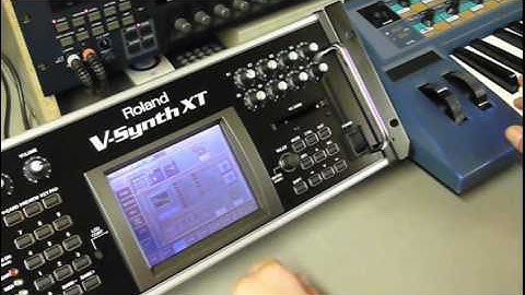 Roland V-Synth XT - Working with a Touchscreen