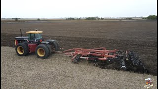 VERSATILE 936 Tractor Pulling a Krause DOMINATOR